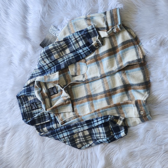 2 Boys Shirts - Picture 2 of 3